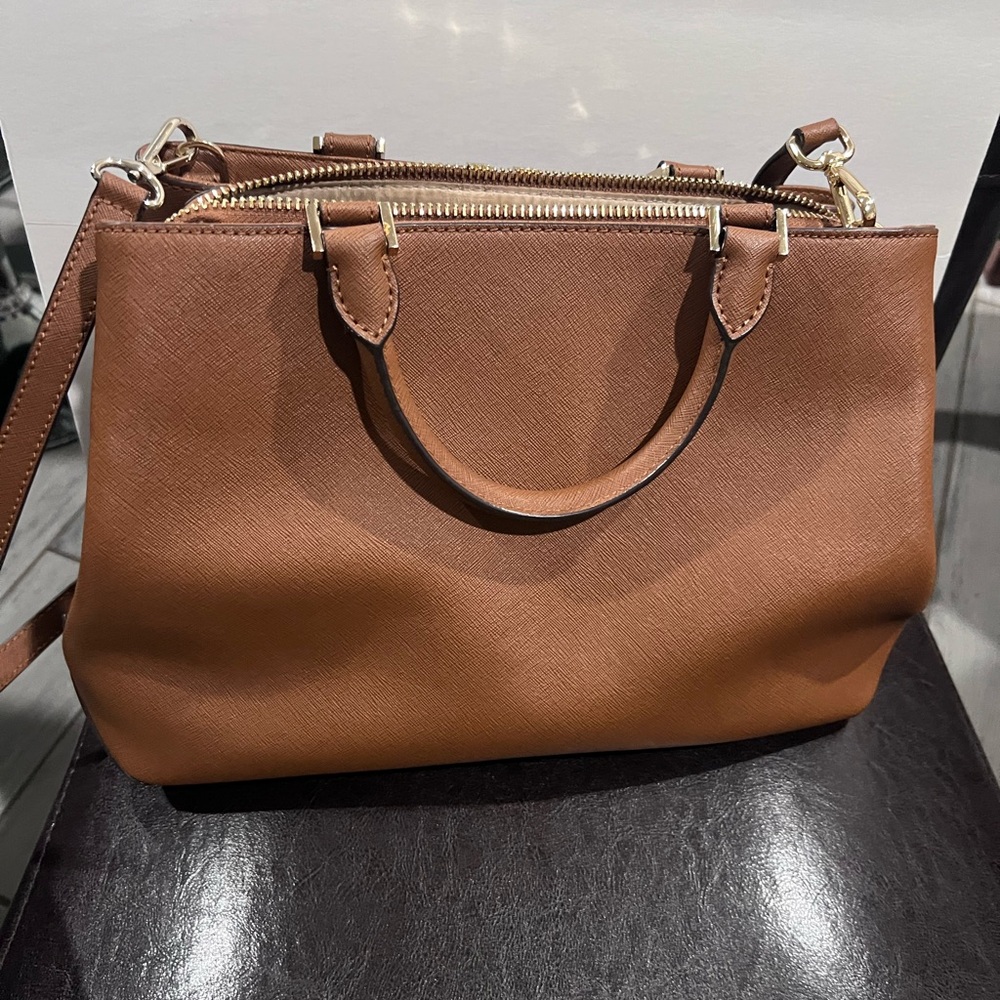 Michael Kors Brown Saffiano Leather Large Satchel Tote Gold Hardware - Picture 3 of 6